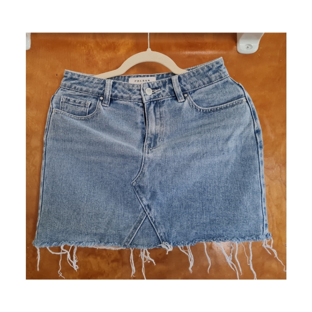 Barely worn PacSun denim skirt